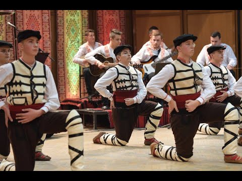 ANSAMBL " Nikola Jonkov Vapcarov " - Komitsko