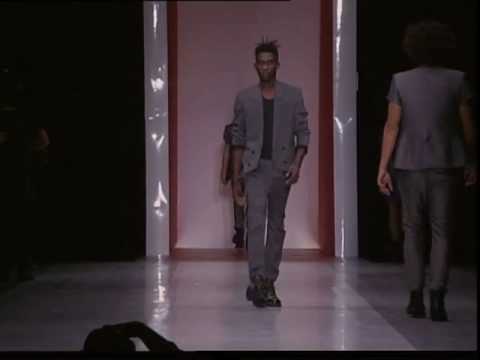 C'N'C CoSTUME NATIONAL SS10 - MILANO LOVES FASHION - PIAZZA DUOMO