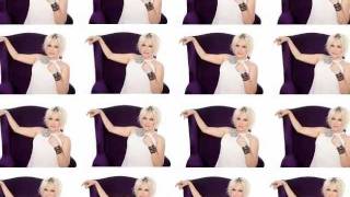 Nurdan Torun Dalda Çıkmış Bir Elma