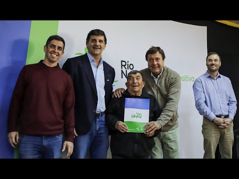 Provincia acompaña a Chichinales con escrituras y nuevo playón deportivo
