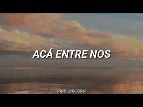 Aca Entre Nos | Vicente Fernández  [Letra]