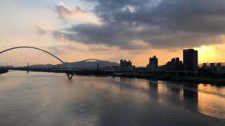 Download lagu 2019923新月橋夕陽倒影手機縮時 mp3 Download lagu 2019923新月橋夕陽倒影手機縮時 mp3