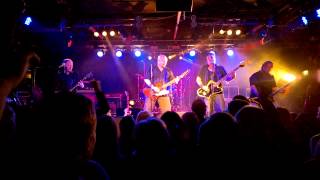 Timo Rautiainen &amp; Neljäs Sektori - Rahat Ja Henki (Live@8.11.2014 Jyväskylä)