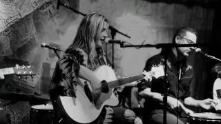 Sunny Sweeney &quot;Mama&#39;s Opry&quot; 3/3/17