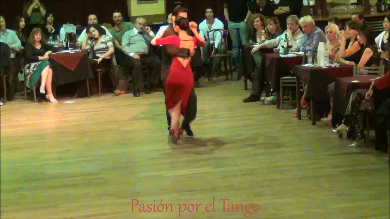 INES MUZZOPAPPA y DEMIÁN GARCIA Bailando la Milonga MARIANA en YIRA YIRA.
