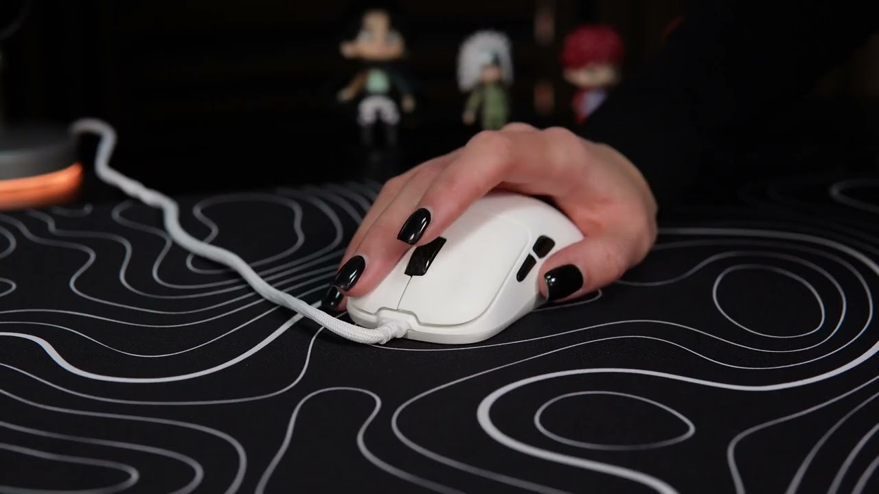 Ігрова комп'ютерна миша GamePro GM690W White video preview