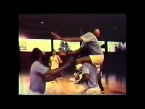The Spinners playing basketball with The Chicago Bulls - Games People Play - 1976