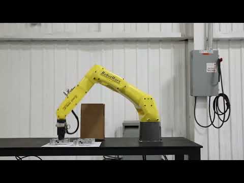FANUC LR Mate 200iD/7L with R-30iB Controller in Pick and Place Application