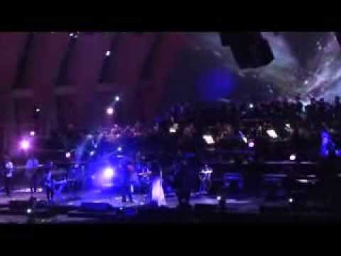 M83 - Splendor (with Brad Laner) Hollywood Bowl 9/22/13 Improved Audio