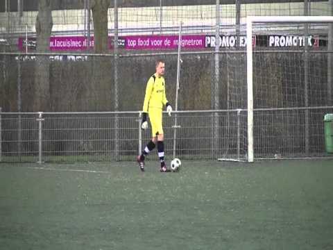 FC Groningen B1 vs vv Emmen B1  2012-01-21.WMV