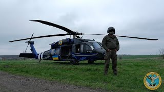 [分享] 烏克蘭展示首架黑鷹直升機作戰演練