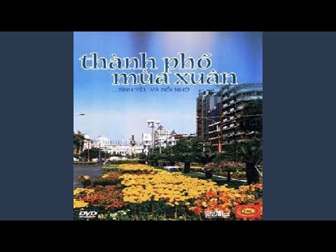 Thể hiện bởi Hồ Quỳnh Hương