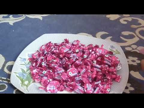 candyman toffichoo strawberry flavoured chocolate 🍬🍬🍬