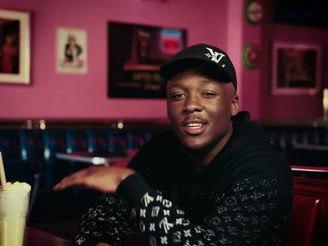 Video zu 'A Deux' ansehen