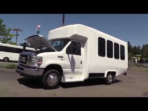 2015 Ford Diamond VIP 2000 14 Passenger Shuttle Bus - S08428