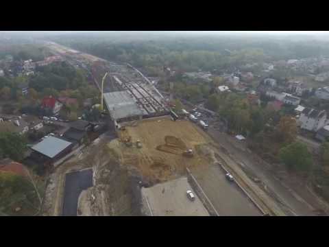 Zalewanie wiaduktu S8 nad Ząbkowską w Markach