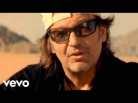 Video per il significato della canzone E di Vasco Rossi