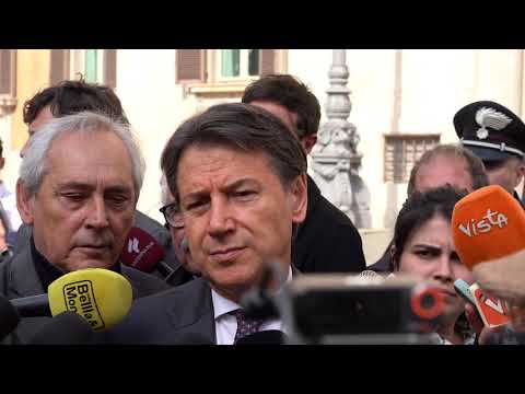 Meloni scappa ancora!