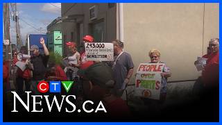 ACORN members protest tenant’s alleged renoviction