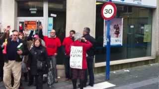 Protesta afectados participacions preferentes no Grove