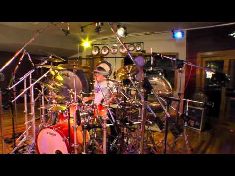 Excerpt From Rog's Talkin' Drumz Ep.2: Ed Clift performing "Hand of Truth"