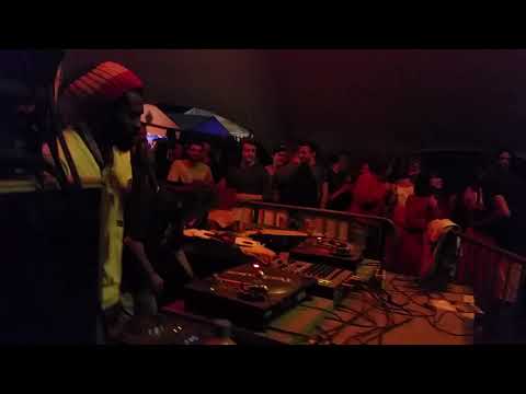 Plein-les-watts 2018 - Asher selector and Kazam Davis on Akashan Tribe Soundsystem