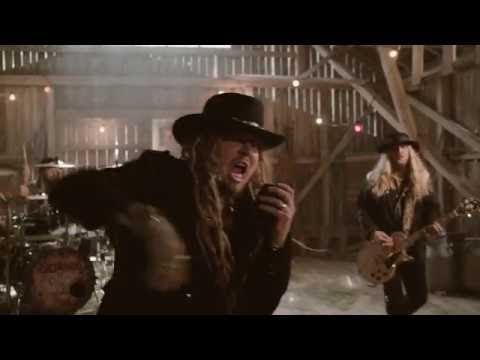 KORPIKLAANI - Henkselipoika (OFFICIAL VIDEO)