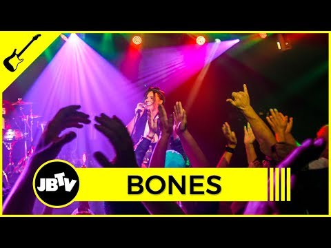 
    Bones (UK) - Beautiful is Boring | Live @ JBTV video actuacion en vivo cancion 2017
  