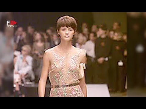 Vintage in Pills FENDI Spring 2000 - Fashion Channel