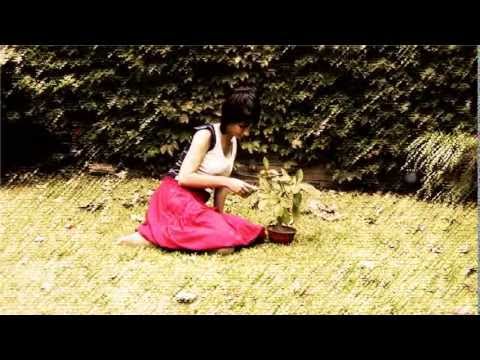 Vicky Watson - Snowhite (Official Video).mp4