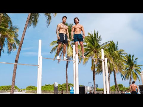 World's FIRST Bodybuilder To Ever Do This! (Unbelievable)