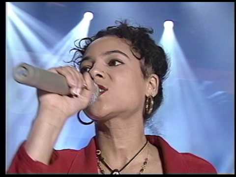 Louchie Lou & Michie One - Shout (It Out)