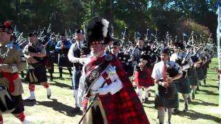preview picture of video 'Second Pipers Leaving Parade Ground - 2010 Stone Mountain Highland Games'