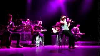 Hopelessly Devoted To You-Kelly Clarkson cover Las Vegas *HD Video*