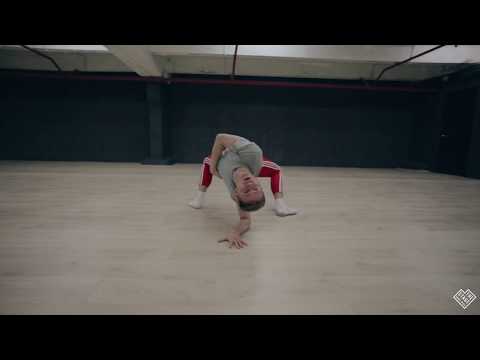 Andy Stott – First Night 3 // choreography by Oleg Klevakin