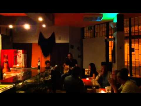 Duas Lágrimas  de Orvalho