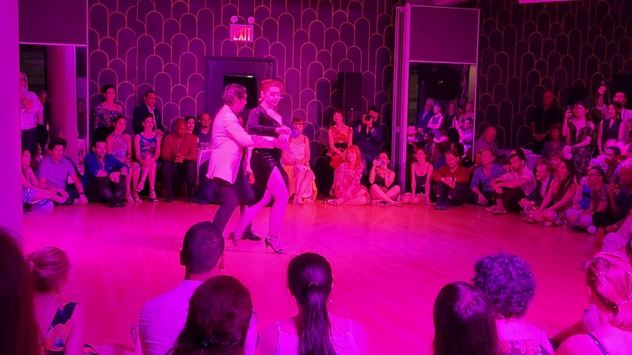 Argentine tango: Ariadna Naveira & Fernando Sanchez - Cuatro Palabras