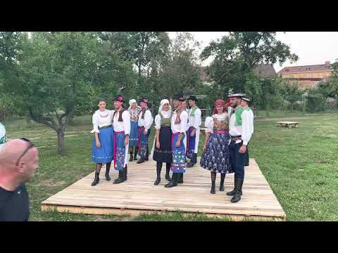 Cimbálová muzika Strážničan a taneční soubor Danaj