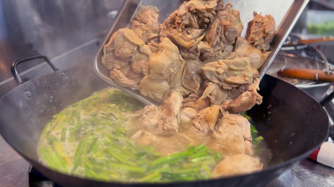 まかない飯に見た目を求めるのは間違っているだろうか　This Looks Terrible… But It’s So Good