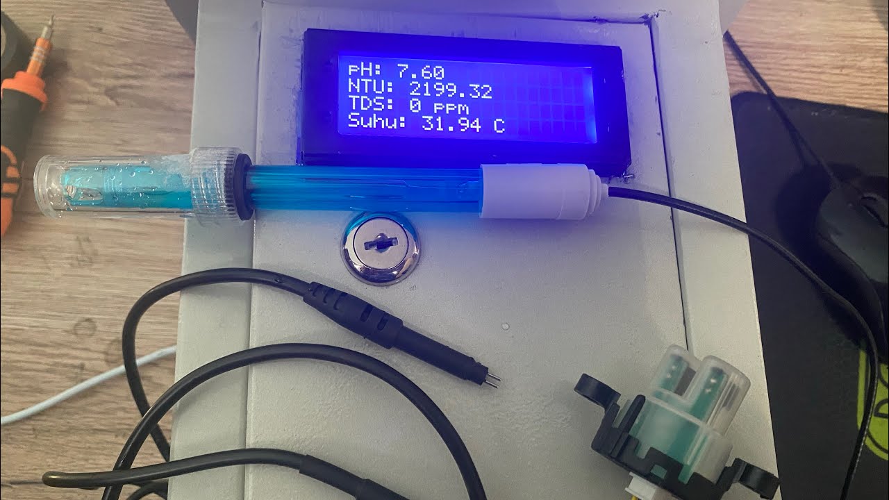 Monitor PH Turbidity TDS Suhu