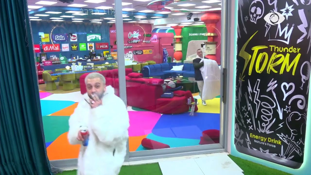 G Bani i mbyll derën Gjestit, e lë jashtë