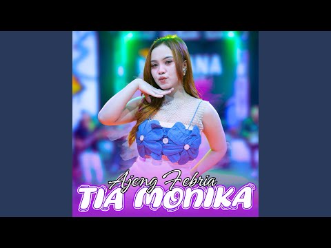 Tia Monika