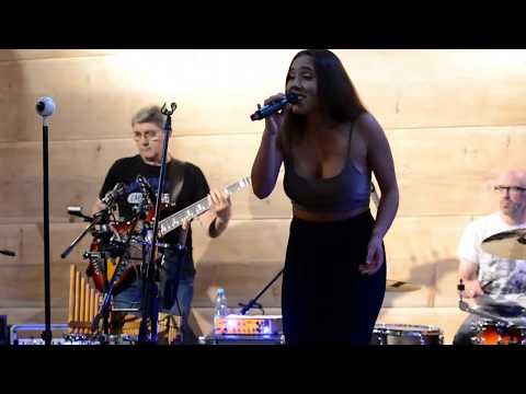 Magdalena i Bogusław Ćwiertnia - Jeden dzień