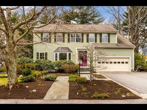 17 Parker St, Lexington MA | Elizabeth Crampton | Tel: 781-389-4400 | Fine New England Living