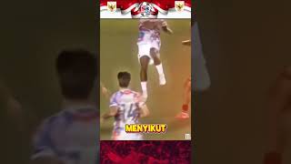 Download lagu Asnawi was grabbed, elbowed, and attacked. The referee only gave him a yellow card. #asnawi #Indo... mp3
