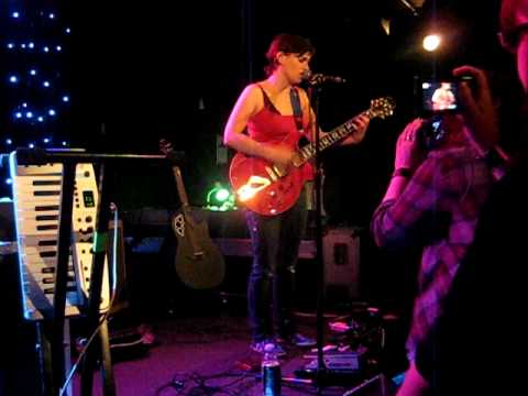 Kaki king - Love stoned -live London Dingwall's 13/07/10