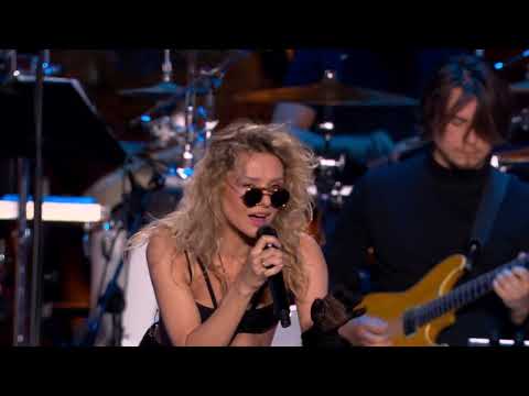 Ania Karwan - CYKADY NA CYKLADACH - Kora. Przyszłam na świat po to