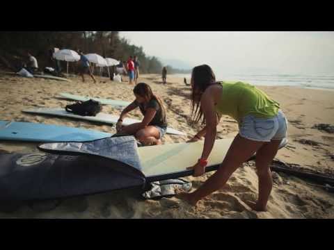 SWATCH GIRLS PRO CHINA 2013 - Freesurfing Session