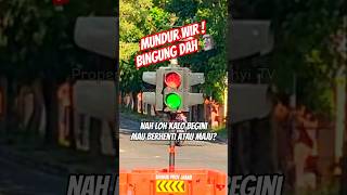 Download lagu REVERSE WIR! TRAFFIC LIGHTS 🚦 ONLY RED & GREEN? CONFUSED 🗿 #trafficlight #redlight #transportation mp3