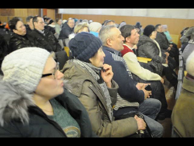 Алмаз Хәмзин баянда Авыл көе (Сагыну) татар халык җырын башкара.
